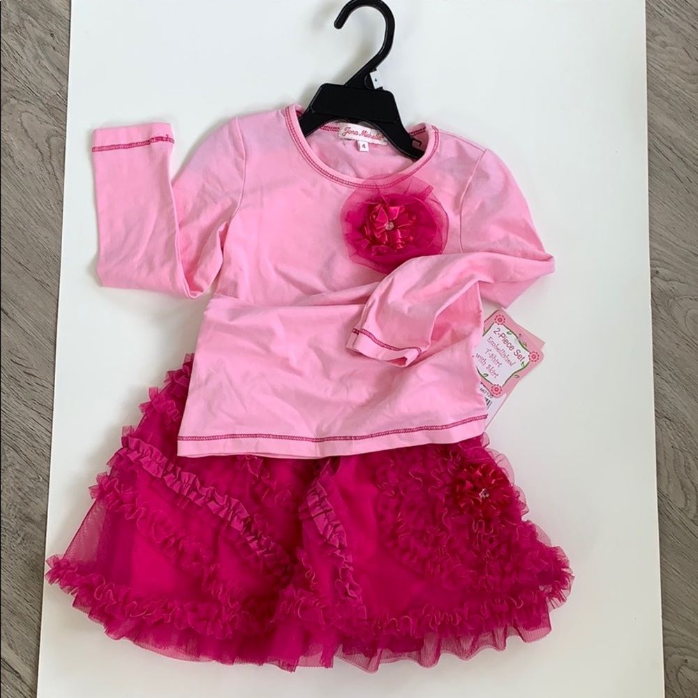 Two-piece shirt/skirt set